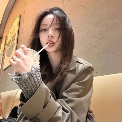 钱信伊:地下酒吧